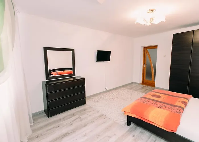 In Konukevi Ujgorod